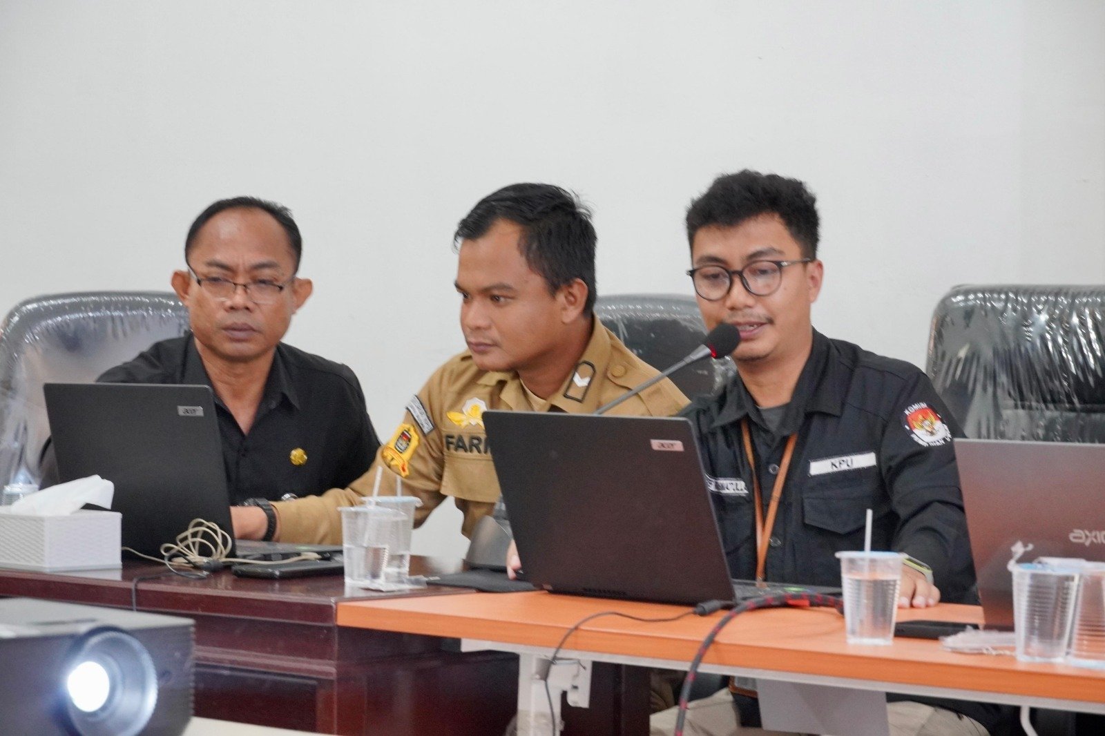 Kegiatan berbagi pengetahuan Dasar-dasar Microsoft Office Word dan Microsoft Office Excel di Lingkungan Komisi Pemilihan Umum Kabupaten Belitung