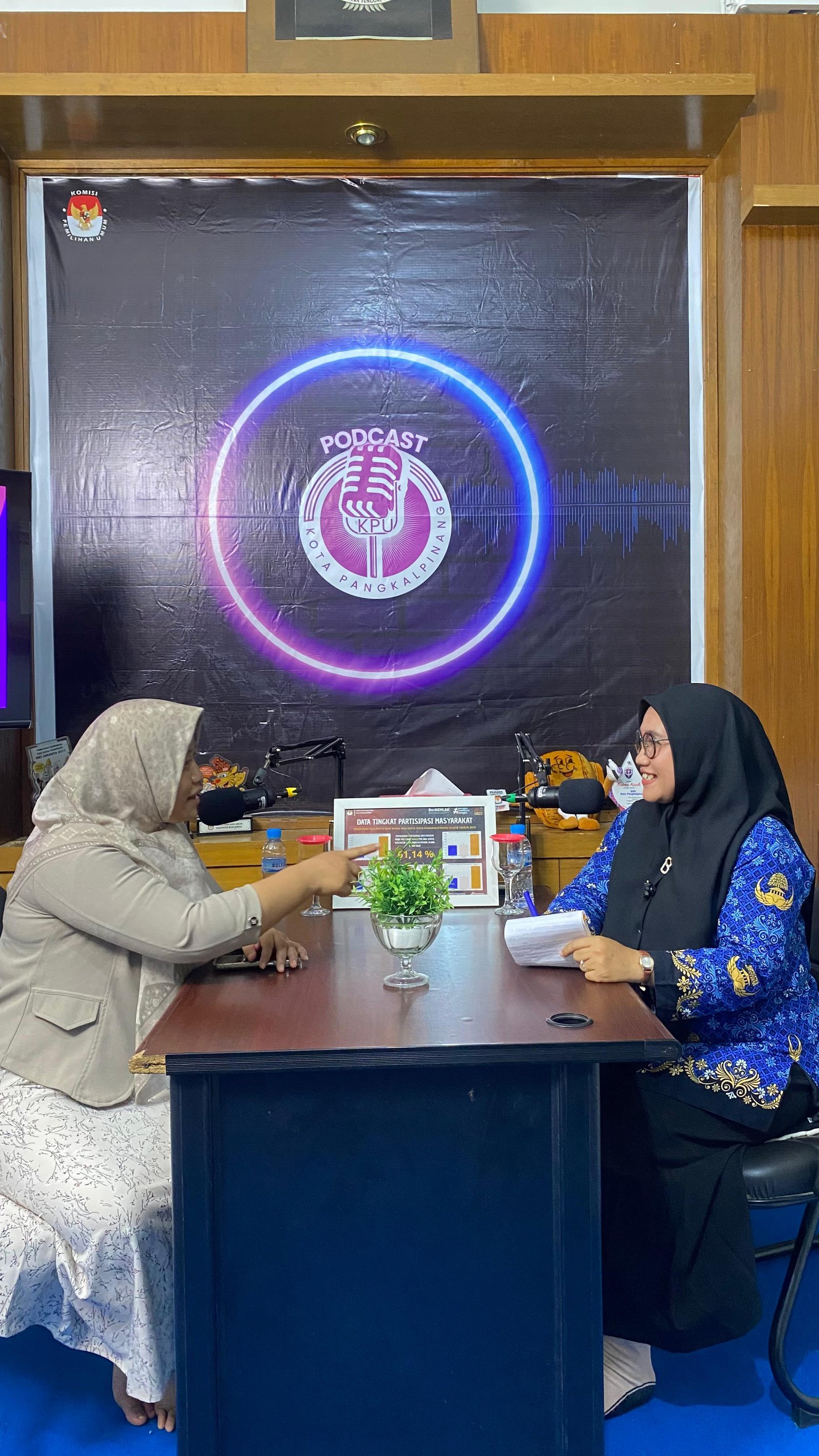 Sosialisasi Pendidikan Pemilih melalui  Podcast KPU Kota Pangkalpinang dengan Tema Perspektif Perempuan Politik dengan judul "Bagaimana Sih Rasanya Pemilihan Serentak dan Pemilihan Ulang