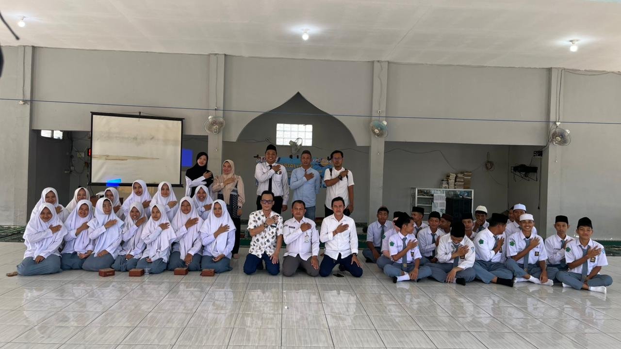 KPU Bangka Tengah Gelar KPU BISA di Ponpes Al Muhajirin Koba