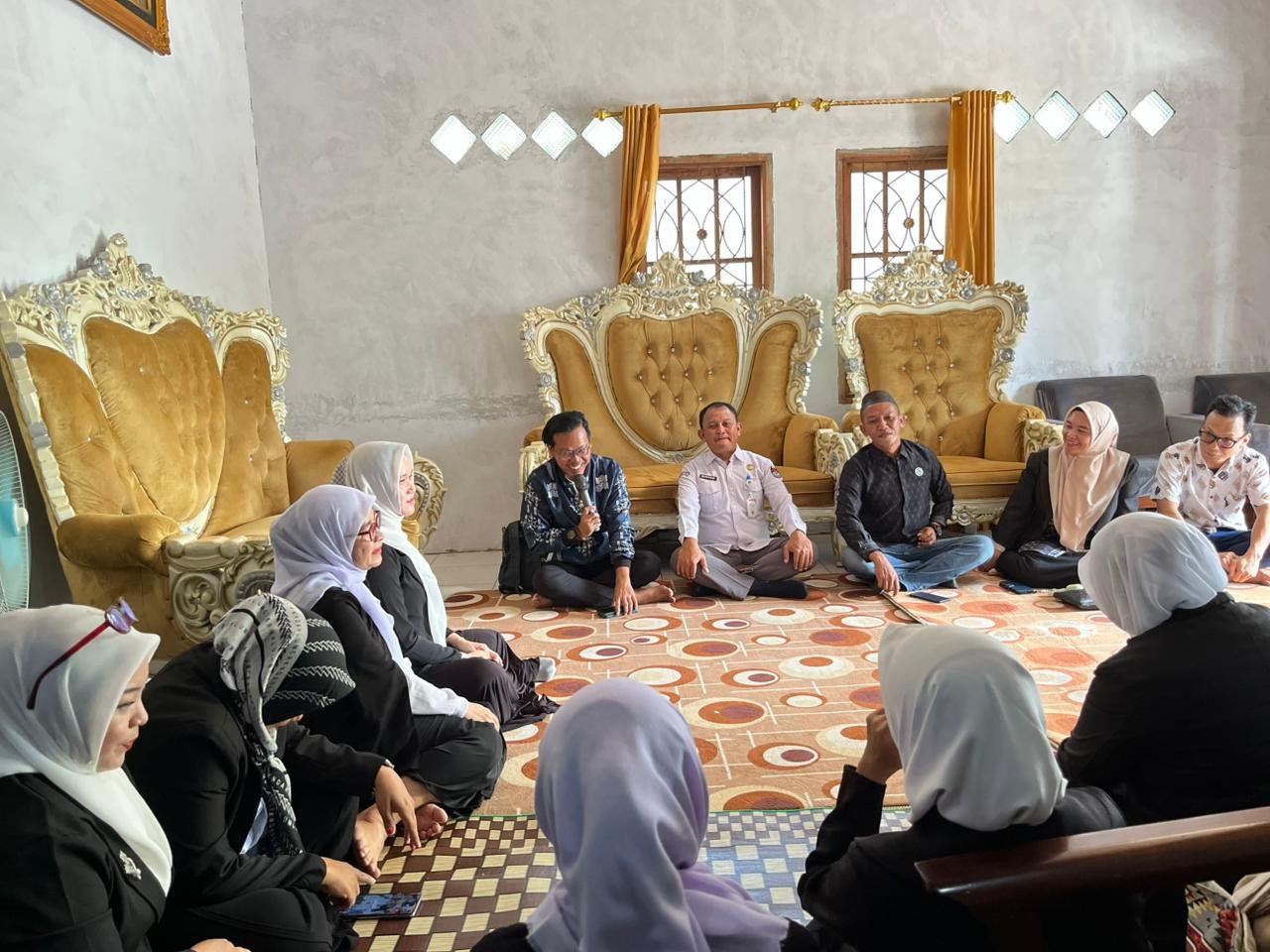 KPU Bangka Tengah Gencar Gelar “KPU Goes to Community” Segmen Pemilih Perempuan Menyambut Hari Kartini