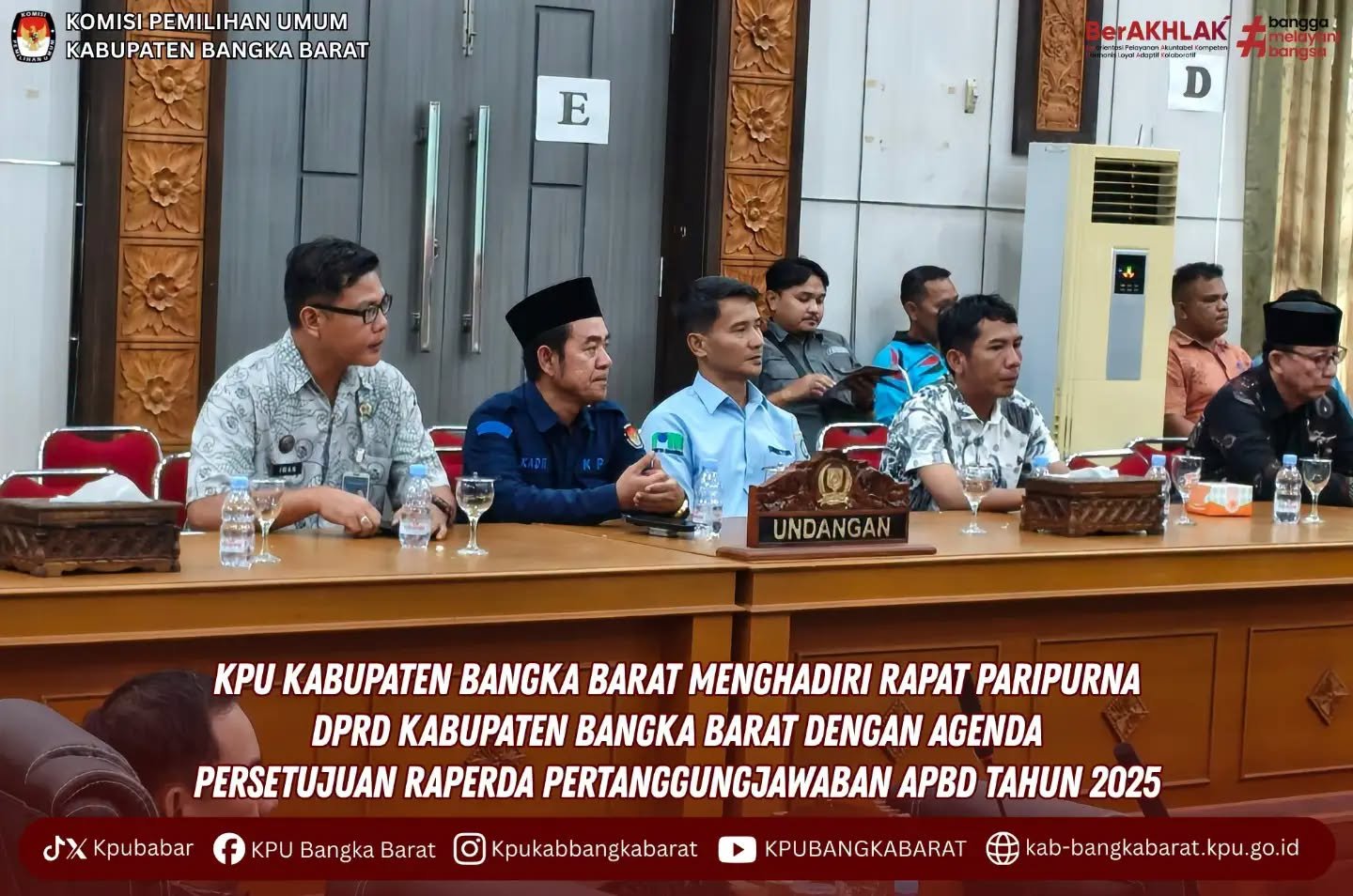 KPU Kabupaten Bangka Barat, Bapak Kadir Jailani, S.H.I. menghadiri Rapat Paripurna DPRD Kabupaten Bangka Barat